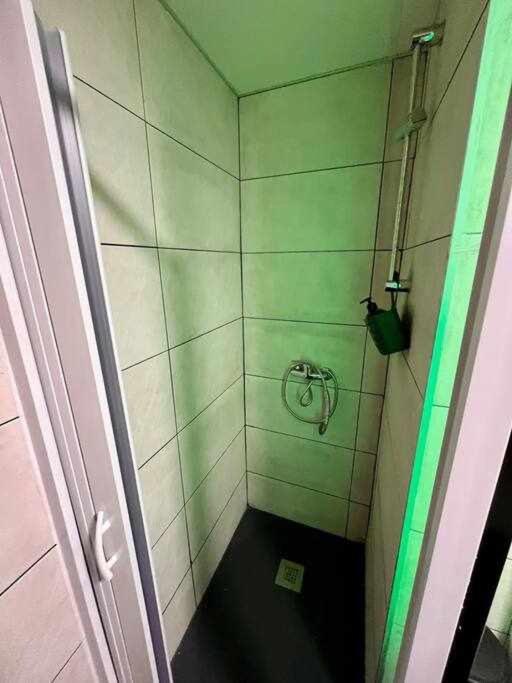 Novelda Centro Habitaciones Con Bano Privado Y Compartido , Cocina Y Terraza ห้อง รูปภาพ